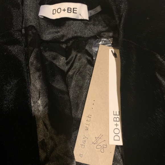 Do+Be black velvet jacket. - Picture 1 of 8